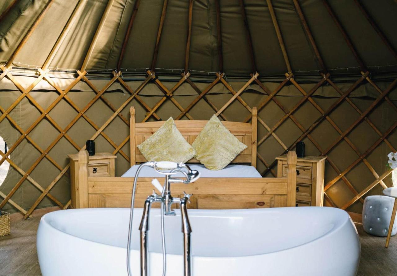 ホテル Camp Katur Glamping Carthorpe エクステリア 写真
