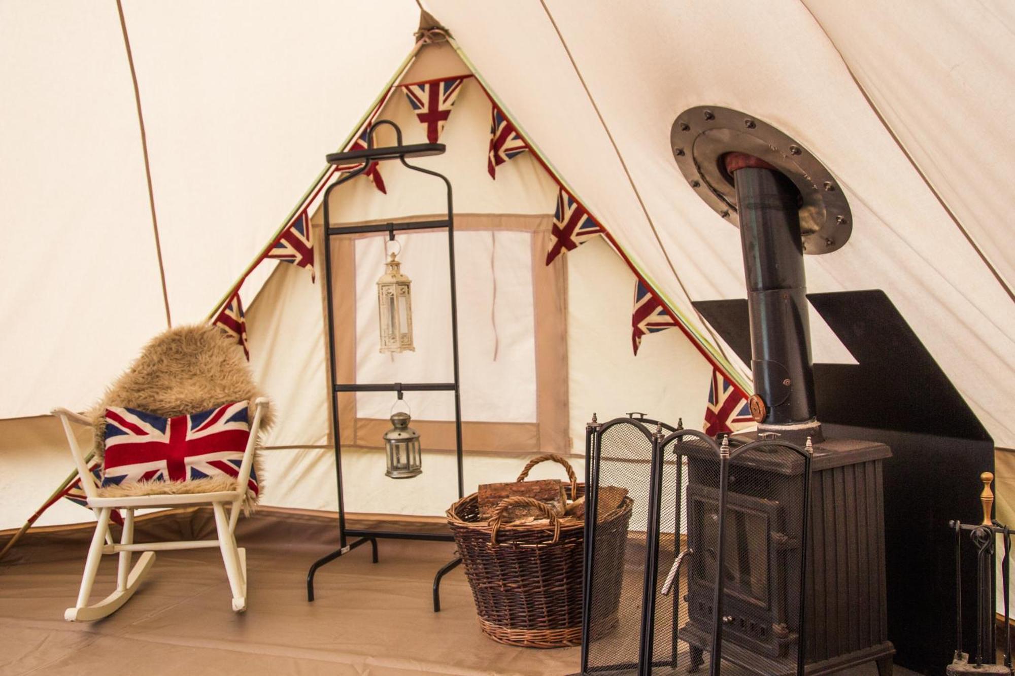 ホテル Camp Katur Glamping Carthorpe エクステリア 写真
